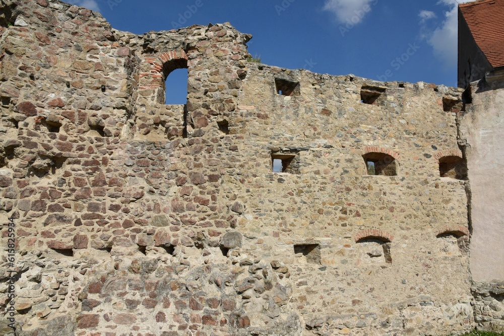 Turm des römischen Kastells Favianis in Mautern an der Donau, Österreich, 04.05.2023 Turm des römischen Kastells Favianis in Mautern an der Donau, Österreich, 04.05.2023