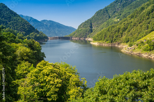 Fototapeta Naklejka Na Ścianę i Meble -  Lago di Vogorno lake, reservoir in the Verzasca valley, Ticino, Switzerland, Europe