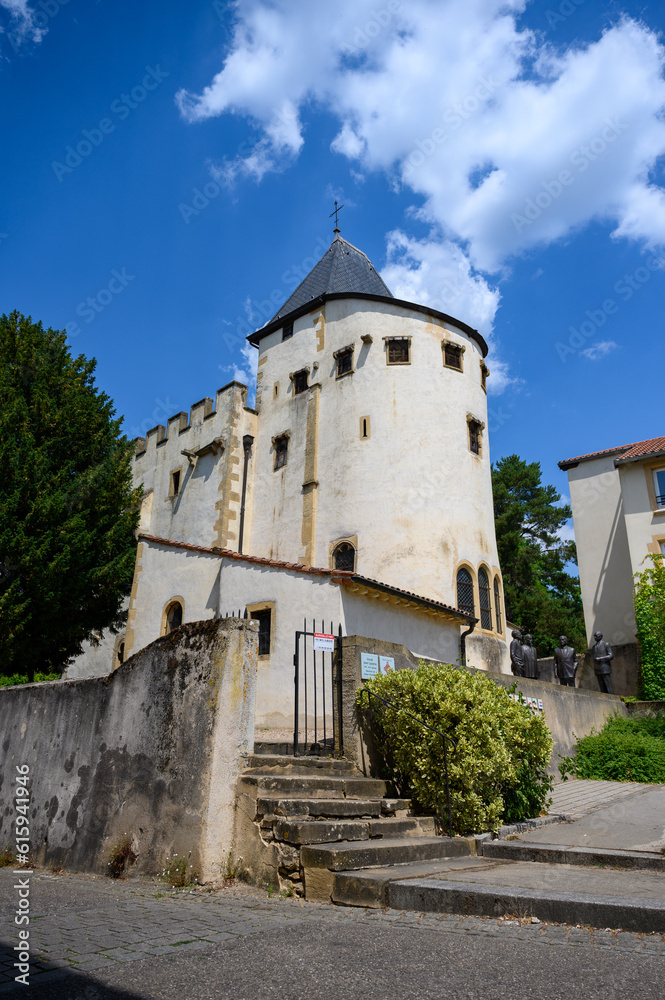 The Church of Saint-Quentin dating from the 12th century in which Robert Schuman, the Father of Europe, is buried. Scy-Chazelles, France. 2023/06/16. The Church of Saint-Quentin dating from the 12th century in which Robert Schuman, the Father of Europe, is buried. Scy-Chazelles, France. 2023/06/16.