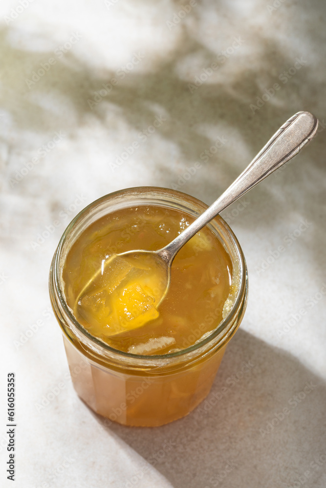 Pot de confiture de fruits gelée melon pastèque jaune Pot de confiture de fruits gelée melon pastèque jaune