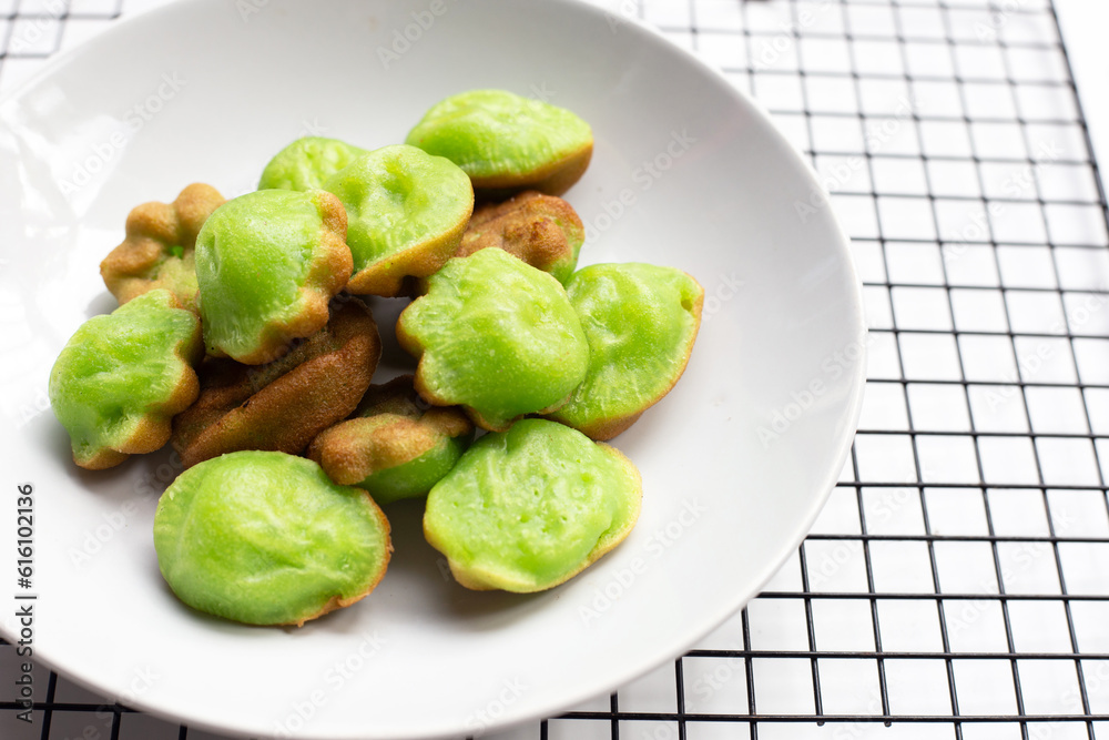 Kanom Krok Singapore, Pandans hot cake. Thai dessert Kanom Krok Singapore, Pandans hot cake. Thai dessert
