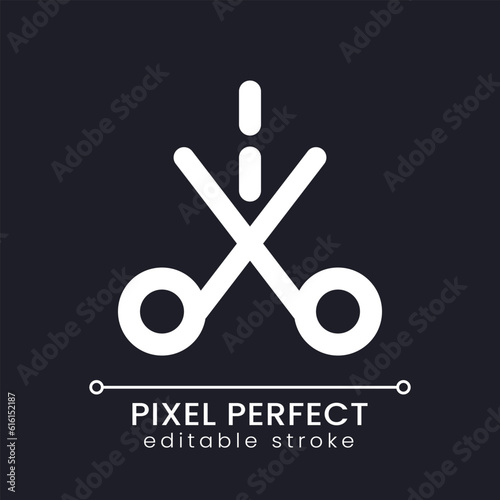 Trim pixel perfect white linear ui icon for dark theme. Video cutter software. Media player. Online crop tool. Vector line pictogram. Isolated user interface symbol for night mode. Editable stroke