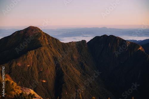 Serra Ibitiraquire, Pico Paraná, Montanha mais alta do sul do Brasil