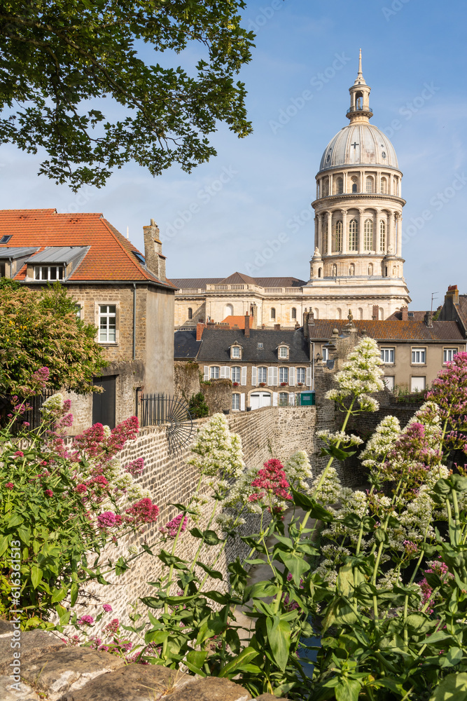 La basilique NotreDamedel'ImmaculéeConception depuis les remparts