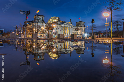 Photography Reichstag in Berlin at the blue hour
