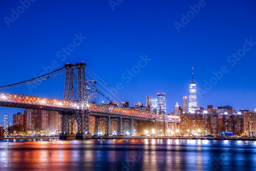 Lower East Side of Manhattan and Williamsburg Bridge in Brooklyn, New York City, USA (ID: 616521793)