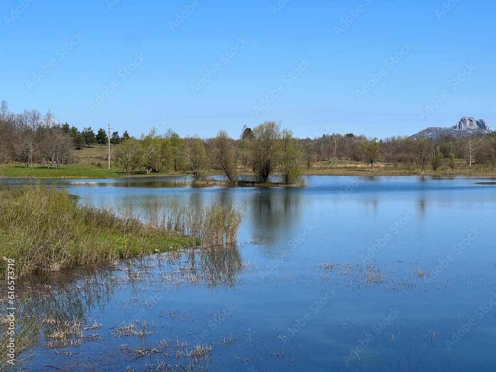 Fototapeta premium Lake St. Rok - Lake Kozjan - Lake Sveti Rok - Reservoir Lake Opsenica - Velebit Nature Park, Croatia (Jezero Sv. Rok - Jezero Kozjan, Akumulacijsko jezero Opsenica - Park prirode Velebit, Hrvatska)
