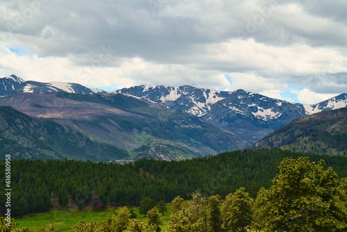 Fototapeta Naklejka Na Ścianę i Meble -  Scenic beauty of Rock mountain national park in Colorado