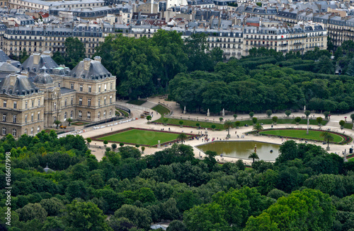 Parque Jardim de Luxemburgo em Paris. França.