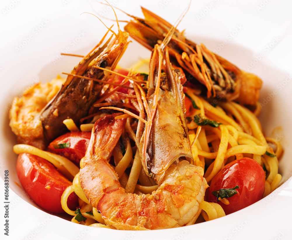 Pasta spaghetti with shrimps and tomato Pasta spaghetti with shrimps and tomato
