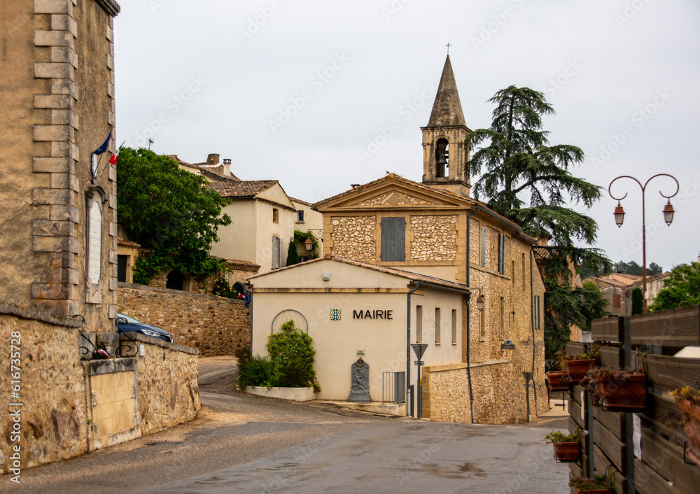 Engras Bastide: Serene Church and Charming Village