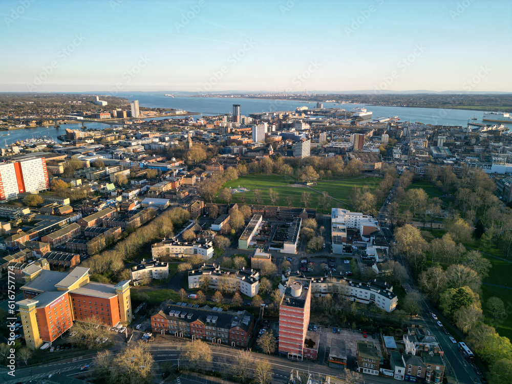 Obraz premium Southampton Aerial View, Drone view shot with Dji Mini 3 Pro