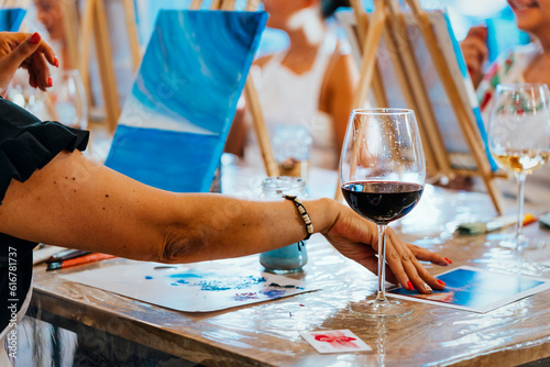 Canvas Print Art and Wine Workshop. Artful Sips: Painting and Wine Enjoyment