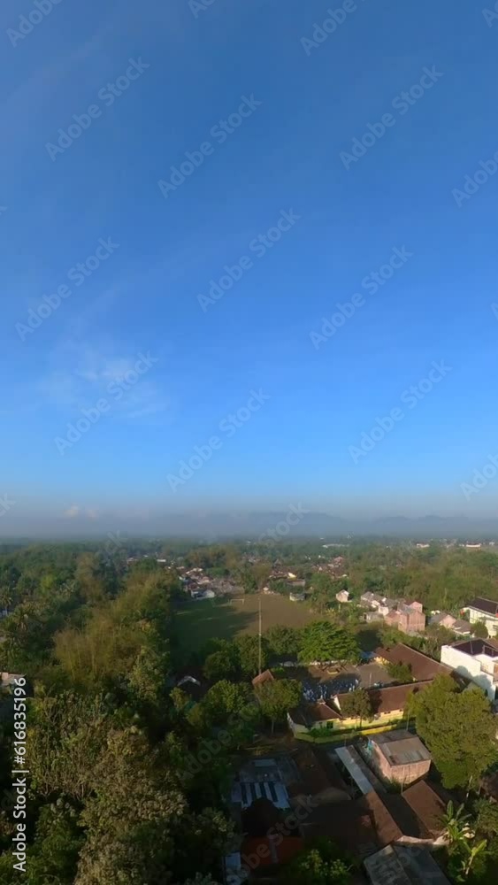 The sky is clear in the morning The sky is clear in the morning