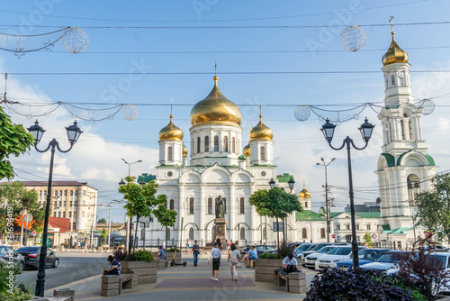 Картината върху платно The Orthodox cathedral in the downtown of Roston-na-Donu (southern Russia)