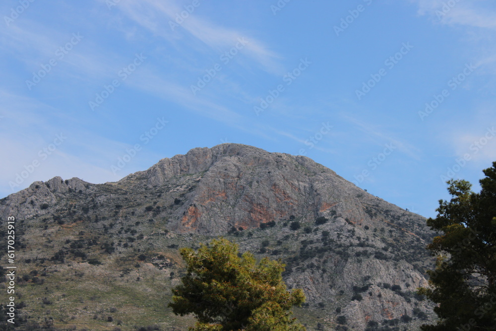 Montagne scure in Grecia