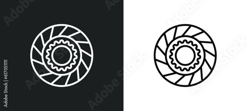 car clutch line icon in white and black colors. car clutch flat vector icon from car clutch collection for web, mobile apps and ui.