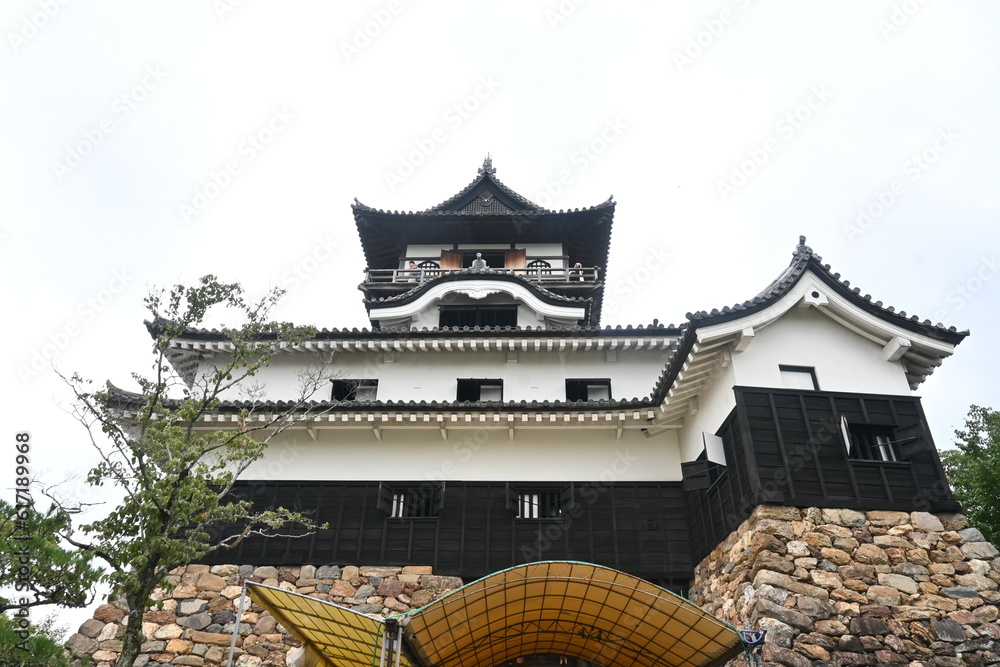 Japan sightseeing trip, castle tour. 'Inuyama Castle' Inuyama City, Aichi Prefecture. Inuyama Castle overlooking the Kiso River is said to be the oldest existing wooden castle tower in Japan. Japan sightseeing trip, castle tour. 'Inuyama Castle' Inuyama City, Aichi Prefecture. Inuyama Castle overlooking the Kiso River is said to be the oldest existing wooden castle tower in Japan.