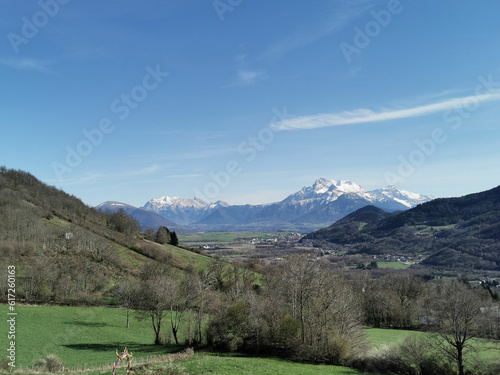 Alpes  le Mont Obiou depuis la vall  e