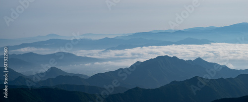 雲海と山々 © rai