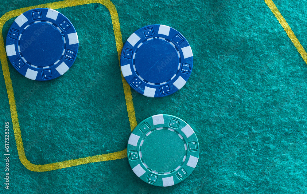 Naklejka premium The 3d rendering of difference coloured casino chips