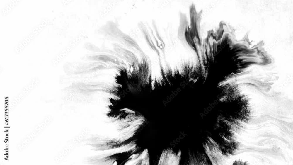 Organic Flow Expansion: Circle Patterns of Isolated Ink in Mesmerizing Chamber Organic Flow Expansion: Circle Patterns of Isolated Ink in Mesmerizing Chamber