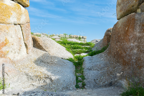 Obraz na płótnie Ruins of the ancient Thracian city of Perperikon w salonie