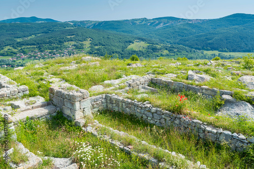 Obraz na płótnie Ruins of the ancient Thracian city of Perperikon w salonie