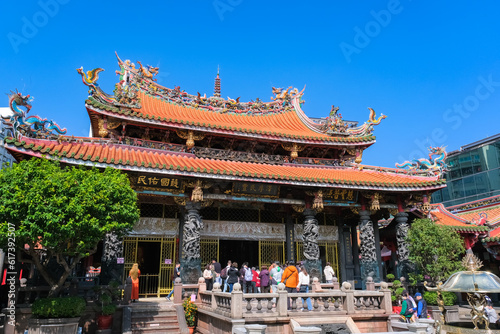Obraz na płótnie 台湾 台北市 龍山寺 w salonie