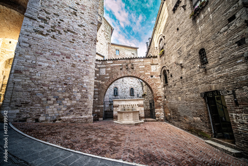 Fototapeta Naklejka Na Ścianę i Meble -  Perugia small and narrow streets in the capitol of Umbria, Italy