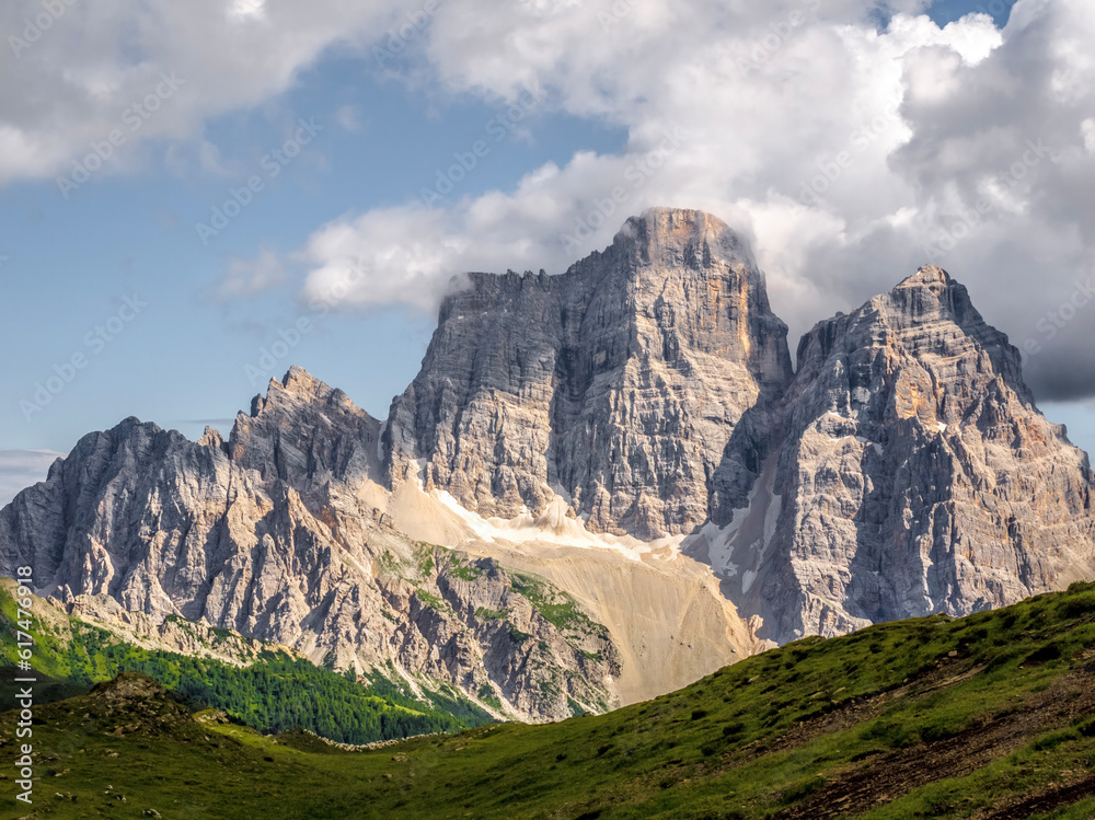 Monte Pelmo dalla piana del Monte Mondeval - Dolomiti del Cadore - Val Fiorentina e Cortina d'Ampezzo - Veneto - Italia