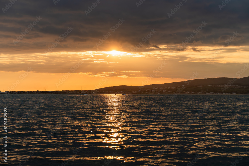 Naklejka premium Beautiful sea sunset. High quality photo