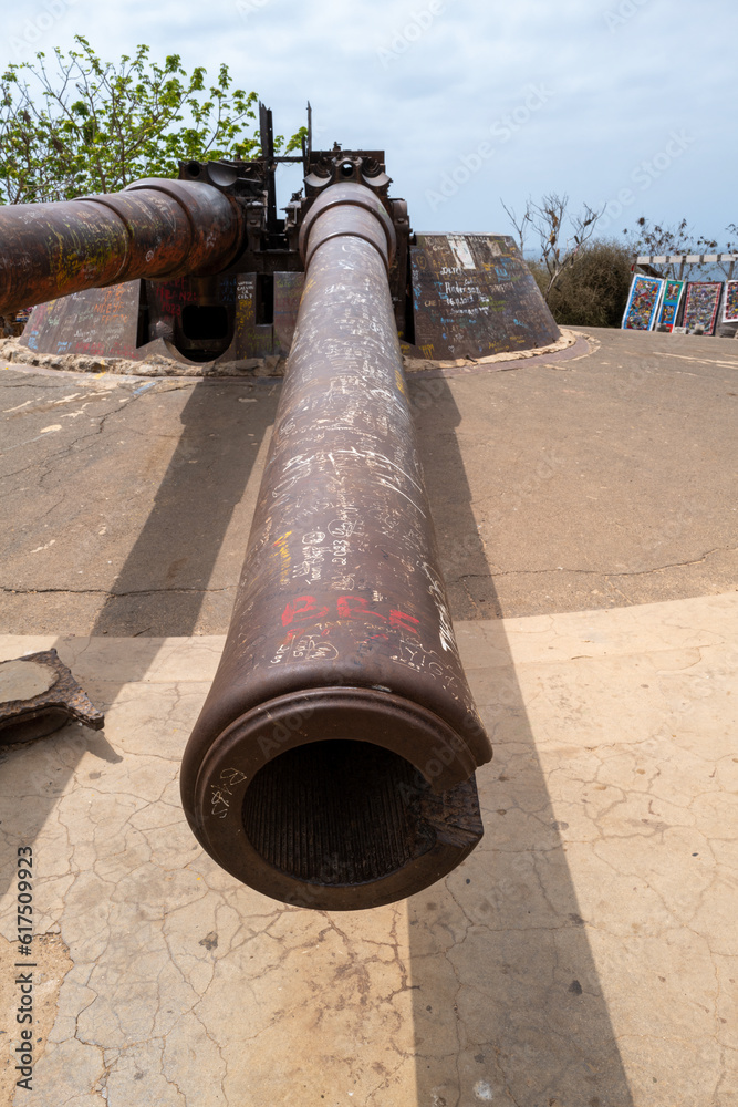 un canon pour La défense de l'île de Gorée au large de Dakar en Afrique de l'Ouest