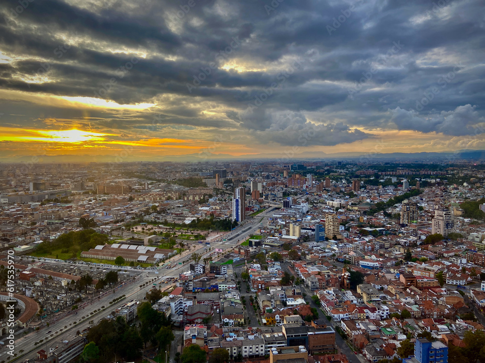 Naklejka premium Sunset in the city of Bogota Colombia
