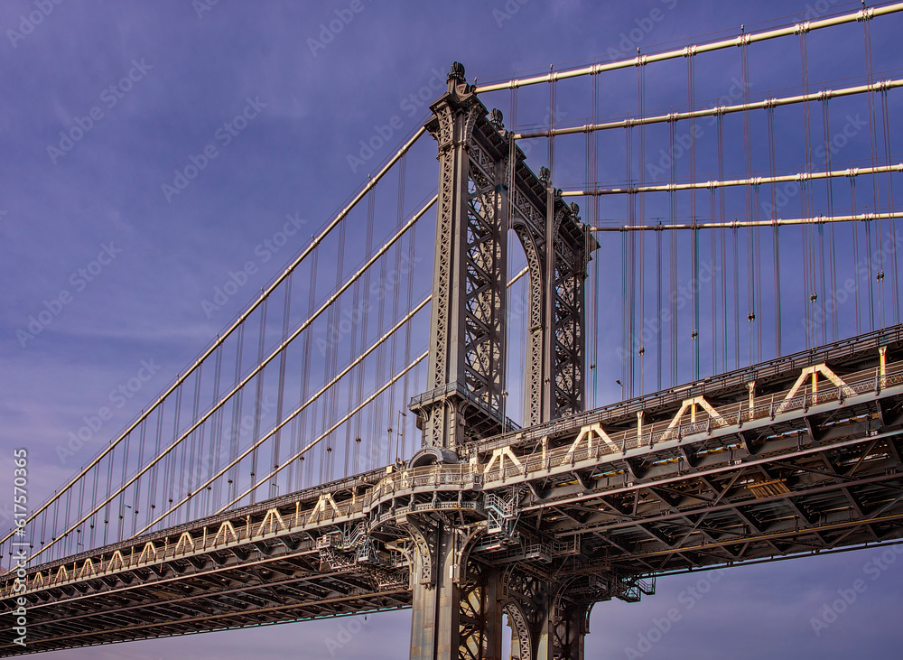 Fototapeta premium famous Manhattan Bridge between Brooklyn and Manhattan, New York City