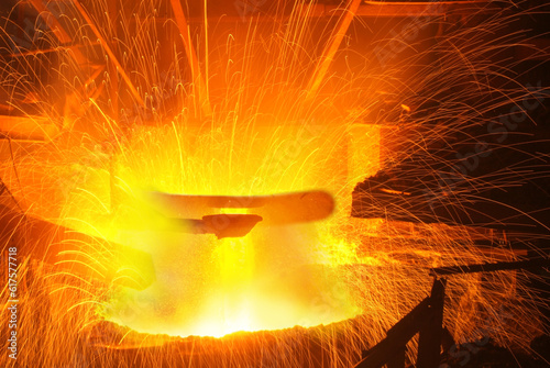 A furnace for smelting steel