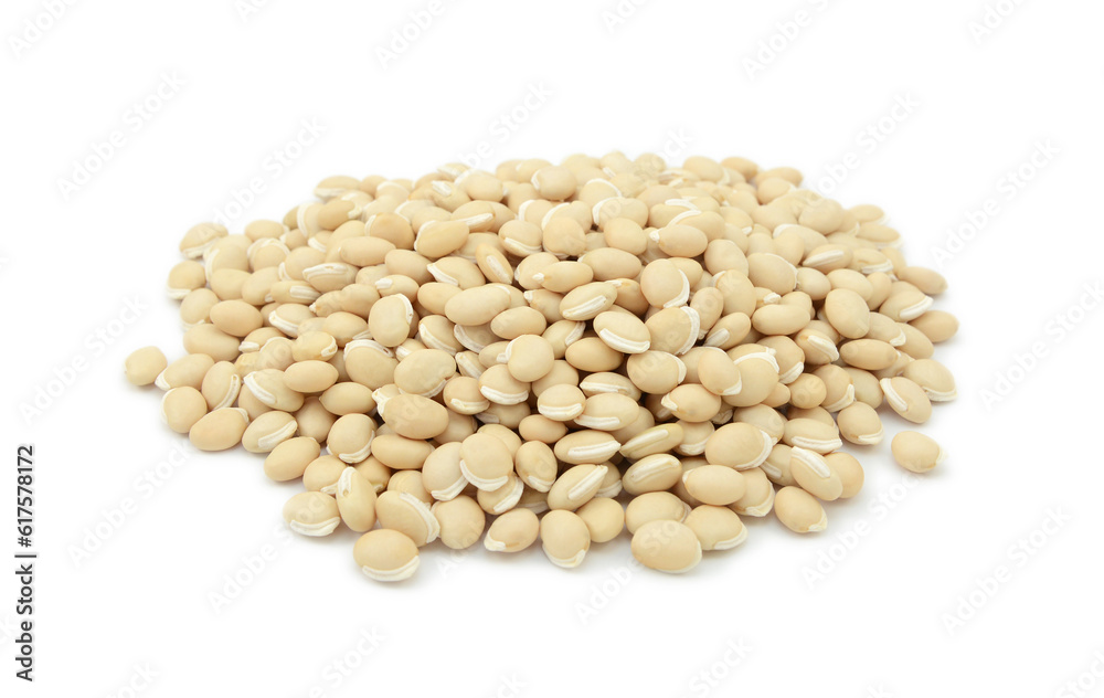 Dried neavy beans, isolated on a white background Dried neavy beans, isolated on a white background