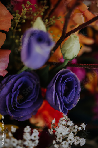 moody wedding bouquet
