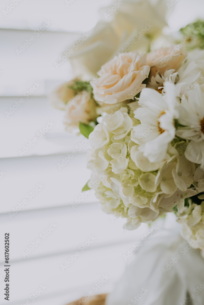 light airy wedding bouquet flowers
