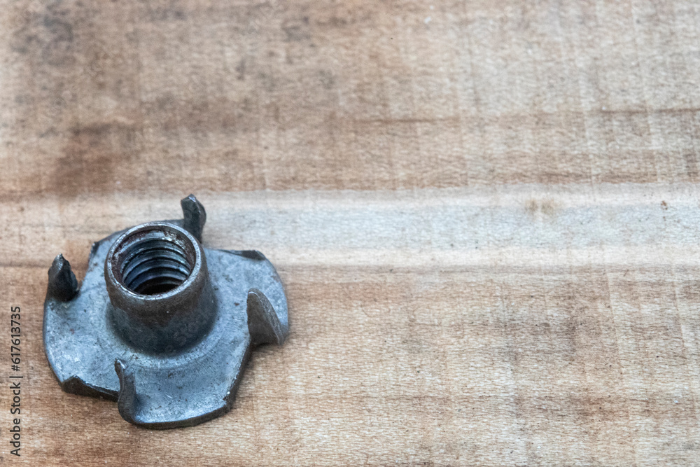 T nut, tee nut, blind nut, flush fitting, pronged nut, used to mount