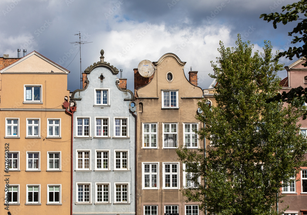 Fototapeta premium Colorful facades of historic tenement houses in old town in Gdansk