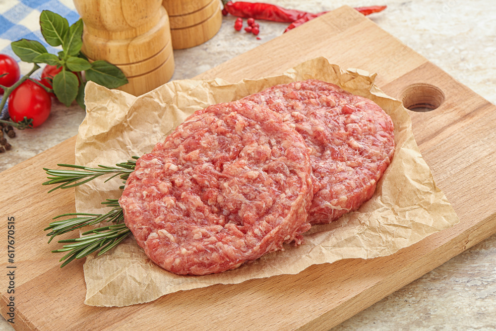 Raw pork cutlet for burger Raw pork cutlet for burger