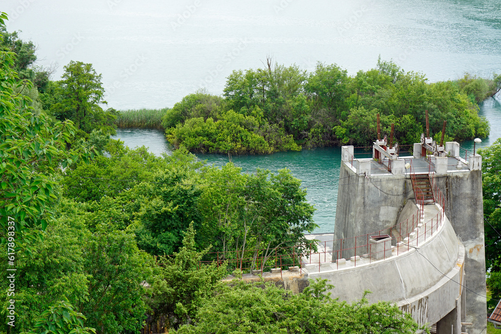 Fototapeta premium scenic gree nlandscape in krka