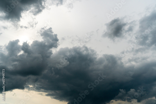 Stampa su tela A terrible black cloud hangs in the sky before the rain