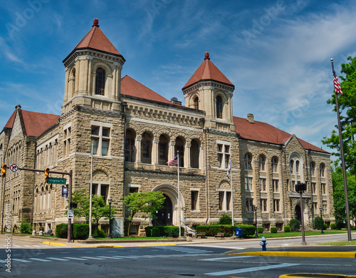  Kanawha County courthouse in Charleston WV USA 2023. A e Richardsonian Romanesque design style building.