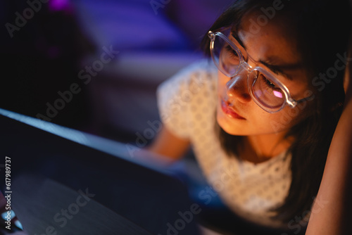 Asian business women freela...