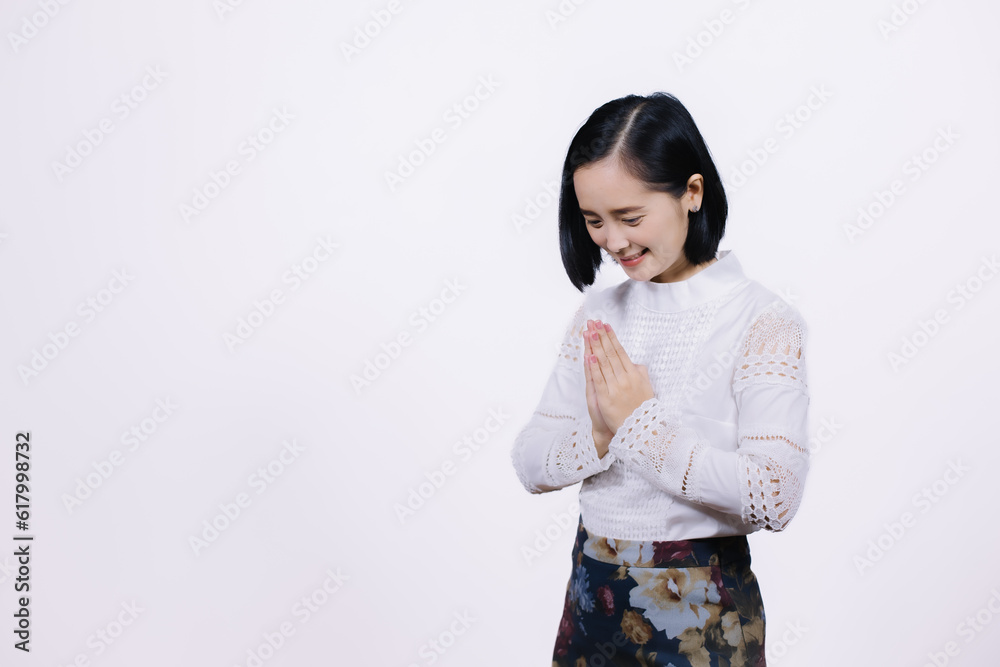 asia thai teen White t-shirt beautiful girl thai Pay respect