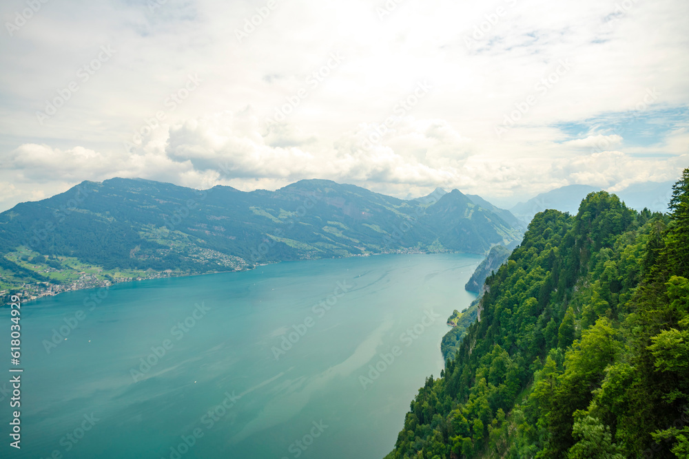 Obraz premium Lake lucern with clouds and nature, Switzerland
