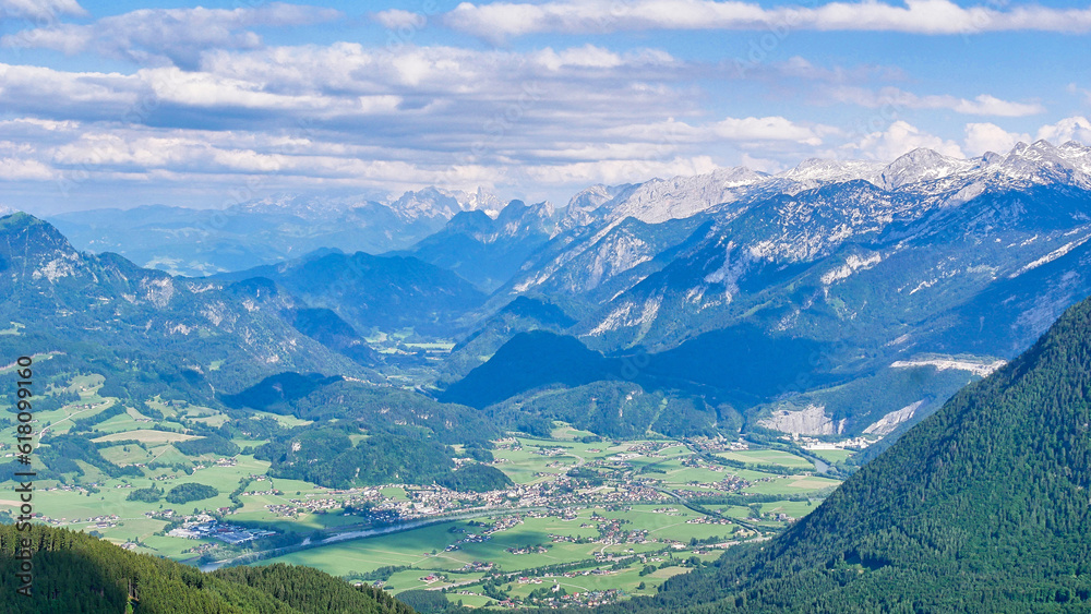 Panorama von der Rossfeld Panoramastraße nach Salzburg, Salzachtal, Salzburger Alpen, Dachstein, Tennengebirge