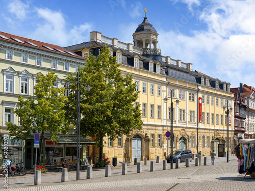 Eisenach, Altstadtszene am Marktplatz mit Rathaus photo